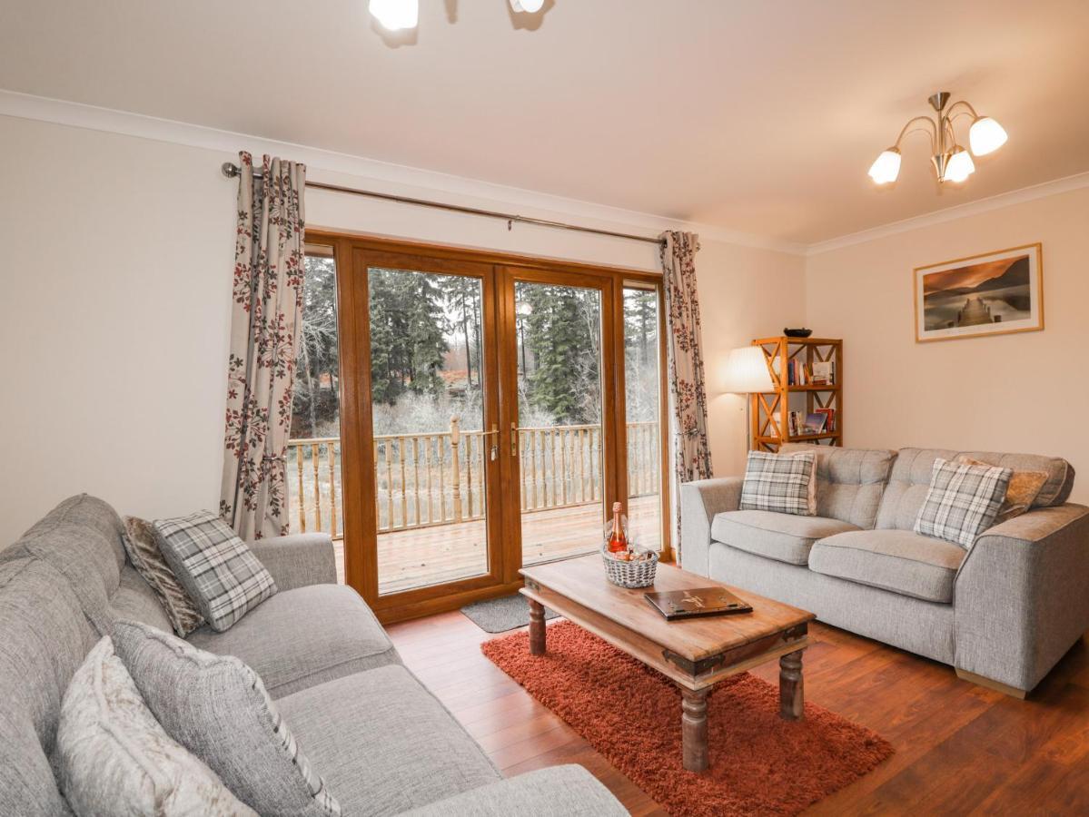 Fersit Log Cottage Roybridge Zewnętrze zdjęcie