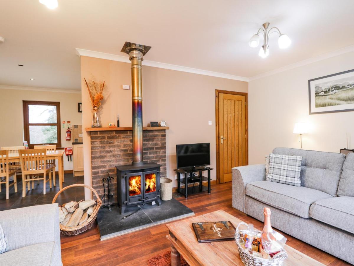 Fersit Log Cottage Roybridge Zewnętrze zdjęcie