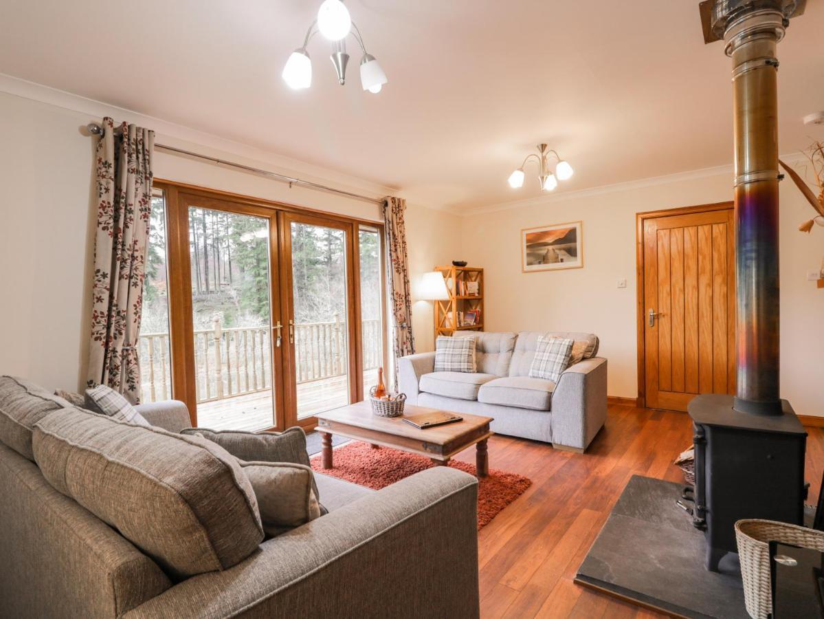 Fersit Log Cottage Roybridge Zewnętrze zdjęcie