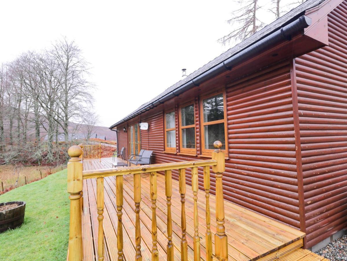 Fersit Log Cottage Roybridge Zewnętrze zdjęcie