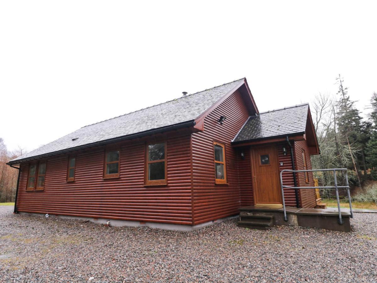 Fersit Log Cottage Roybridge Zewnętrze zdjęcie